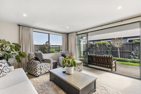 Photo of property in 6 Franks Way, Papamoa Beach, Papamoa, 3118