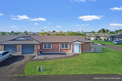 Photo of property in 11/15 O'sullivan Place, Waiuku, 2123