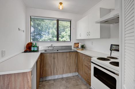 Photo of property in 180 Mangorei Road, Merrilands, New Plymouth, 4312