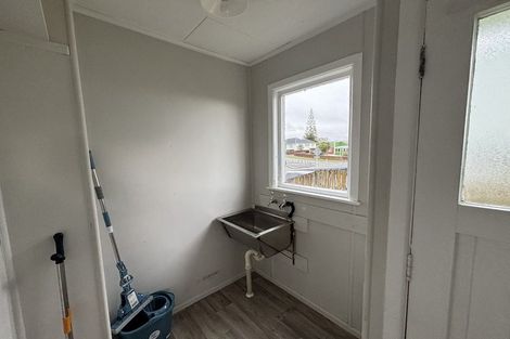 Photo of property in 15-17 Corinna Street, Waitangirua, Porirua, 5024
