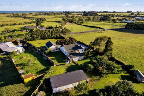 Photo of property in 1312 Devon Road, Brixton, Waitara, 4382