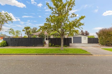 Photo of property in 102 Lowry Avenue, Redwood, Christchurch, 8051