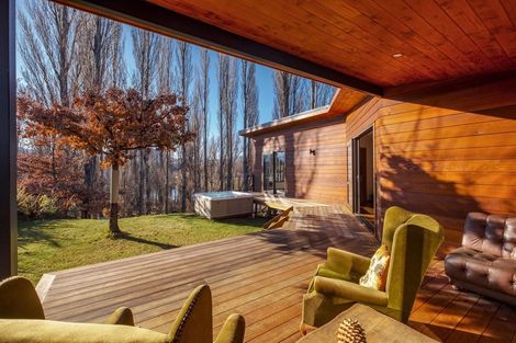 Photo of property in 50 Lagoon Avenue, Albert Town, Wanaka, 9305