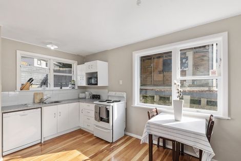 Photo of property in 211 Wainuiomata Road, Wainuiomata, Lower Hutt, 5014