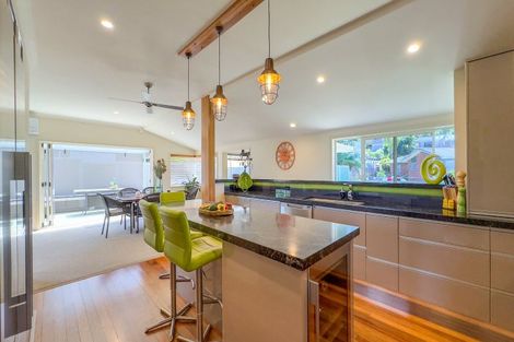 Photo of property in 152 Brunton Crescent, Thames, 3500