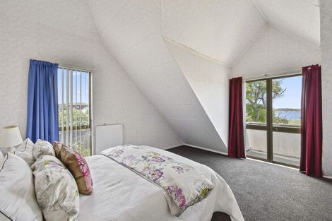 Photo of property in 193 Carnoustie Drive, Wattle Downs, Auckland, 2103