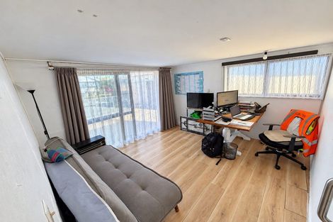 Photo of property in 26 Hakanoa Street, Huntly, 3700