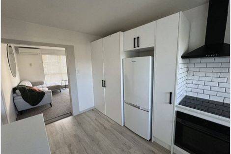 Photo of property in 2/32 Mona Vale Avenue, Riccarton, Christchurch, 8011