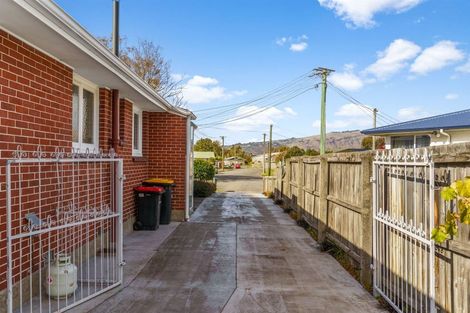 Photo of property in 16 Adams Place, Woolston, Christchurch, 8023