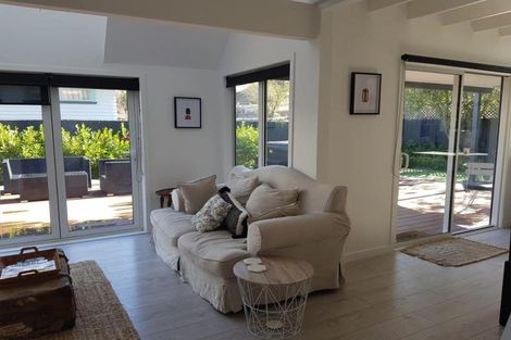 Photo of property in 98a Memorial Avenue, Ilam, Christchurch, 8053