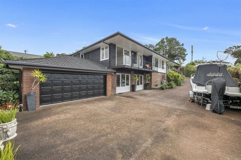 Photo of property in 3 Page Point, Mellons Bay, Auckland, 2014