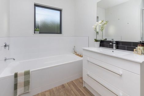 Photo of property in 2/18 Lamorna Road, Parklands, Christchurch, 8083