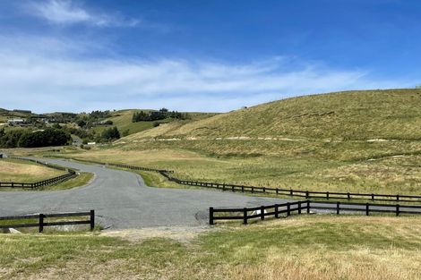 Photo of property in 27 Olsen Place, Kinloch, Taupo, 3385