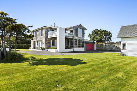 Photo of property in 3 Ponderosa Place, Opunake, 4616