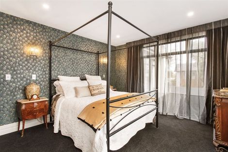 Photo of property in 2 Browns Road, St Albans, Christchurch, 8014