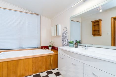 Photo of property in 38 Coombe Hay Terrace, Careys Bay, Port Chalmers, 9023