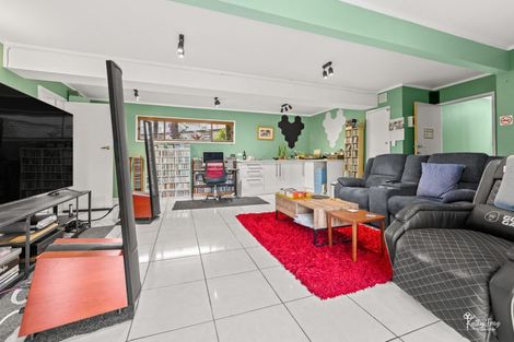 Photo of property in 6 Bayly Street, Baylys Beach, Dargaville, 0377
