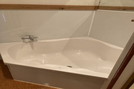 Photo of property in 6 Hurworth Place, College Estate, Whanganui, 4500