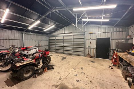 Photo of property in 22 Charles Street, Takapau, 4203