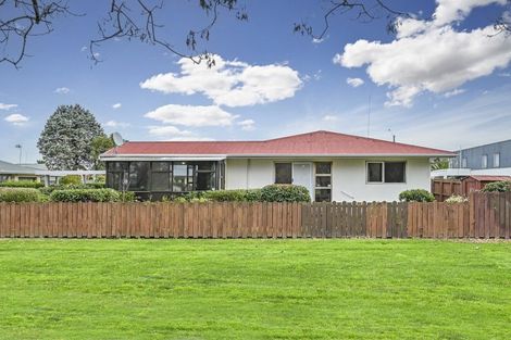 Photo of property in 2/36 Bristol Crescent, Flaxmere, Hastings, 4120