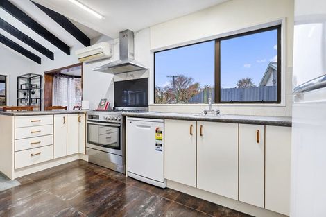 Photo of property in 4 Bridge Street, Southbridge, 7602