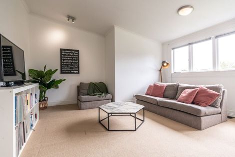 Photo of property in 18 Thornton Road, Cambridge, 3434