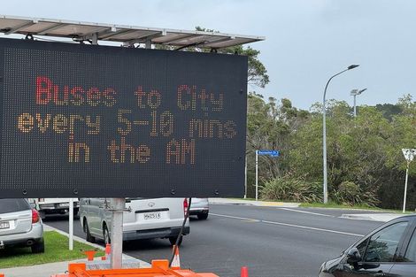 Photo of property in 3e/20 Ian Marwick Place, Birkenhead, Auckland, 0626