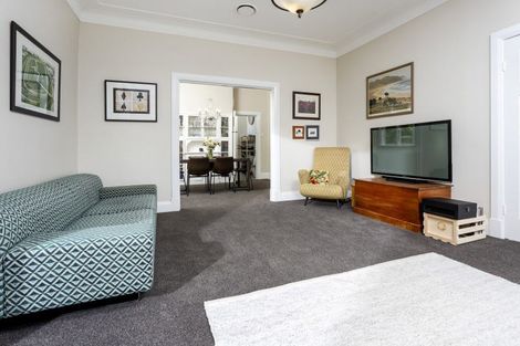 Photo of property in 181a Greenhithe Road, Greenhithe, Auckland, 0632
