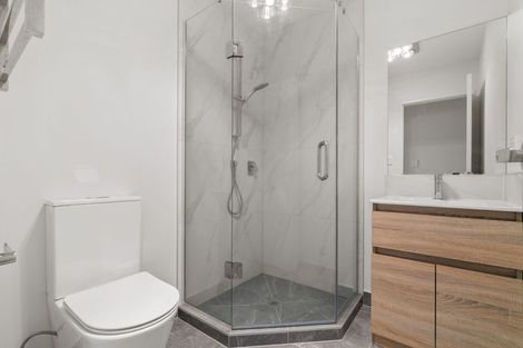 Photo of property in 13c Edinburgh Avenue, Rosehill, Papakura, 2113