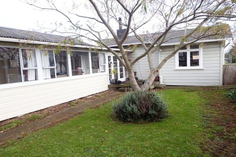 Photo of property in 25 Hunia Street, Marton, 4710