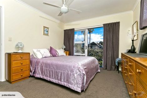 Photo of property in 2/4 Frater Avenue, Milford, Auckland, 0620