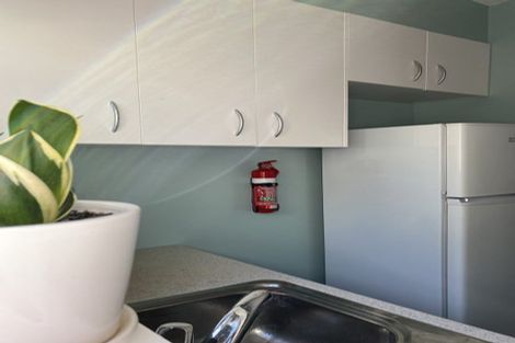 Photo of property in 2/161 Glenmore Street, Kelburn, Wellington, 6012