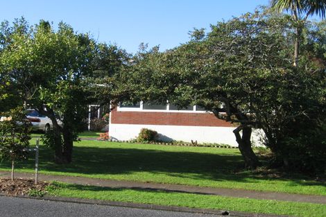 Photo of property in 8 Sorrel Crescent, Bucklands Beach, Auckland, 2012