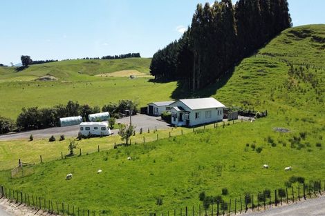 Photo of property in 114 Glengarry Road, Dannevirke, 4978