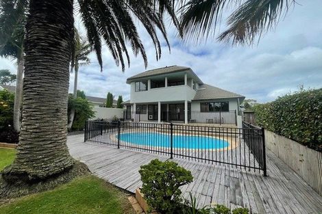 Photo of property in 1/12 Richards Avenue, Forrest Hill, Auckland, 0620