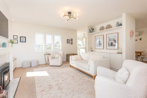 Photo of property in 17 El Patron Lane, Halswell, Christchurch, 8025