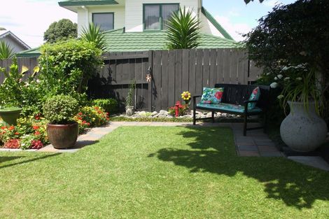 Photo of property in 2/27 Roys Road, Parkvale, Tauranga, 3112