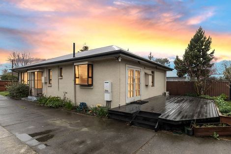 Photo of property in 2/65 Northcote Road, Northcote, Christchurch, 8052