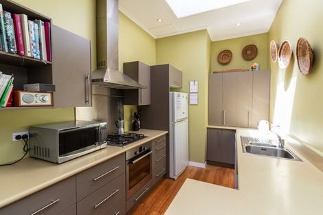 Photo of property in 16 Fortunatus Street, Brooklyn, Wellington, 6021