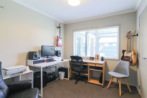 Photo of property in 14 Estate Grove, Inglewood, 4330