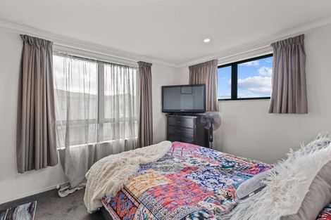 Photo of property in 25 Hitori Street, Weymouth, Auckland, 2103