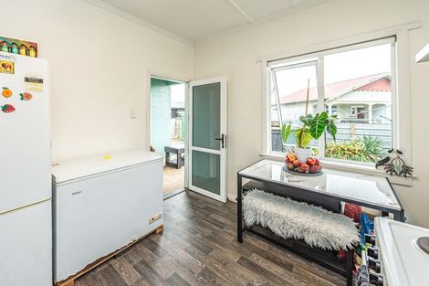 Photo of property in 200 Puriri Street, Castlecliff, Whanganui, 4501