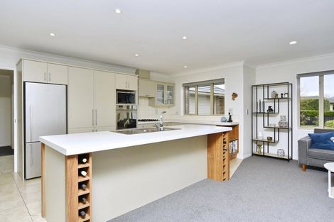 Photo of property in 11 Springside Place, Redwood, Christchurch, 8051