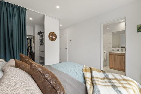 Photo of property in 132a Stapleford Crescent, Browns Bay, Auckland, 0630