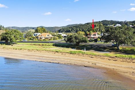 Photo of property in 2 Seaview Road, Paihia, 0200