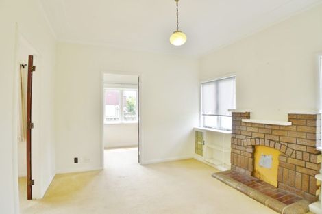 Photo of property in 42 Atkin Avenue, Mission Bay, Auckland, 1071