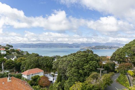 Photo of property in 31 Wadestown Road, Wadestown, Wellington, 6012