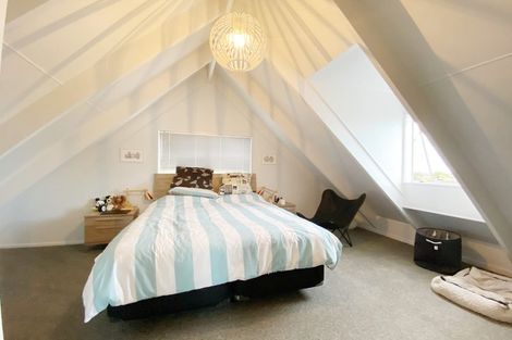 Photo of property in 1/43 Hutchinson Avenue, New Lynn, Auckland, 0600