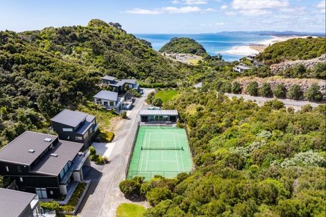 Photo of property in 33 Surf Road, Mangawhai Heads, Mangawhai, 0505