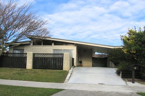 Photo of property in 6 Paradise Place, Milson, Palmerston North, 4414